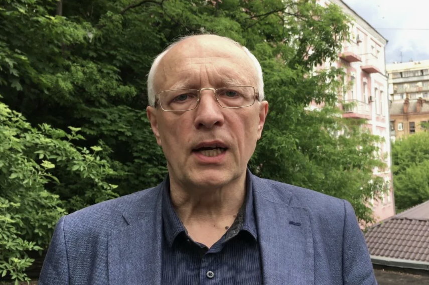 Олег Соскин: Украина должна подготовиться к обрушению фронта